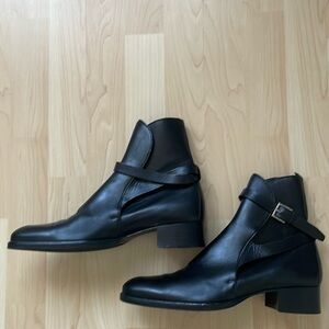 Herschung black leather silver buckle boots, size 7